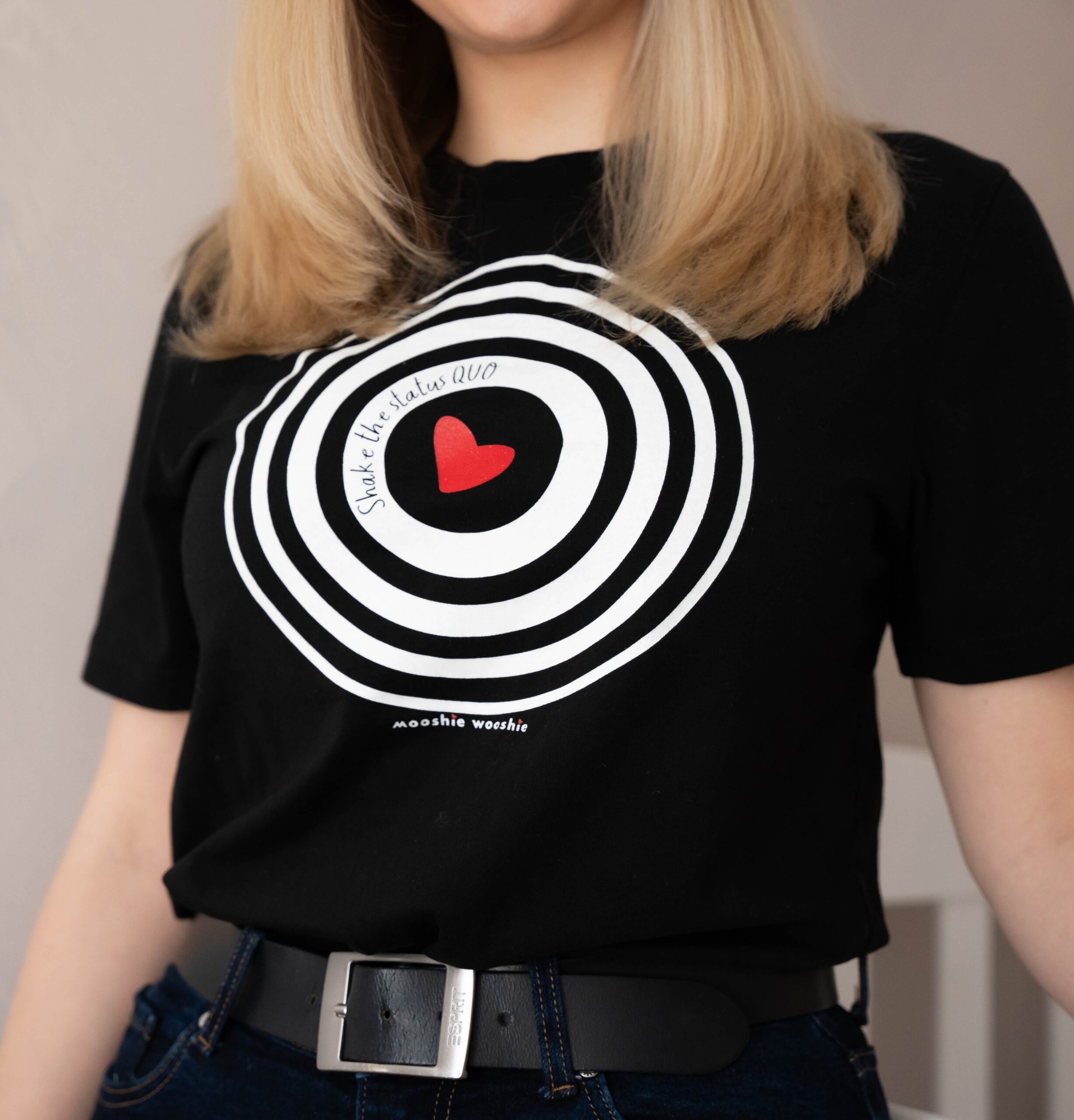 Status Quo (B) - Image 3